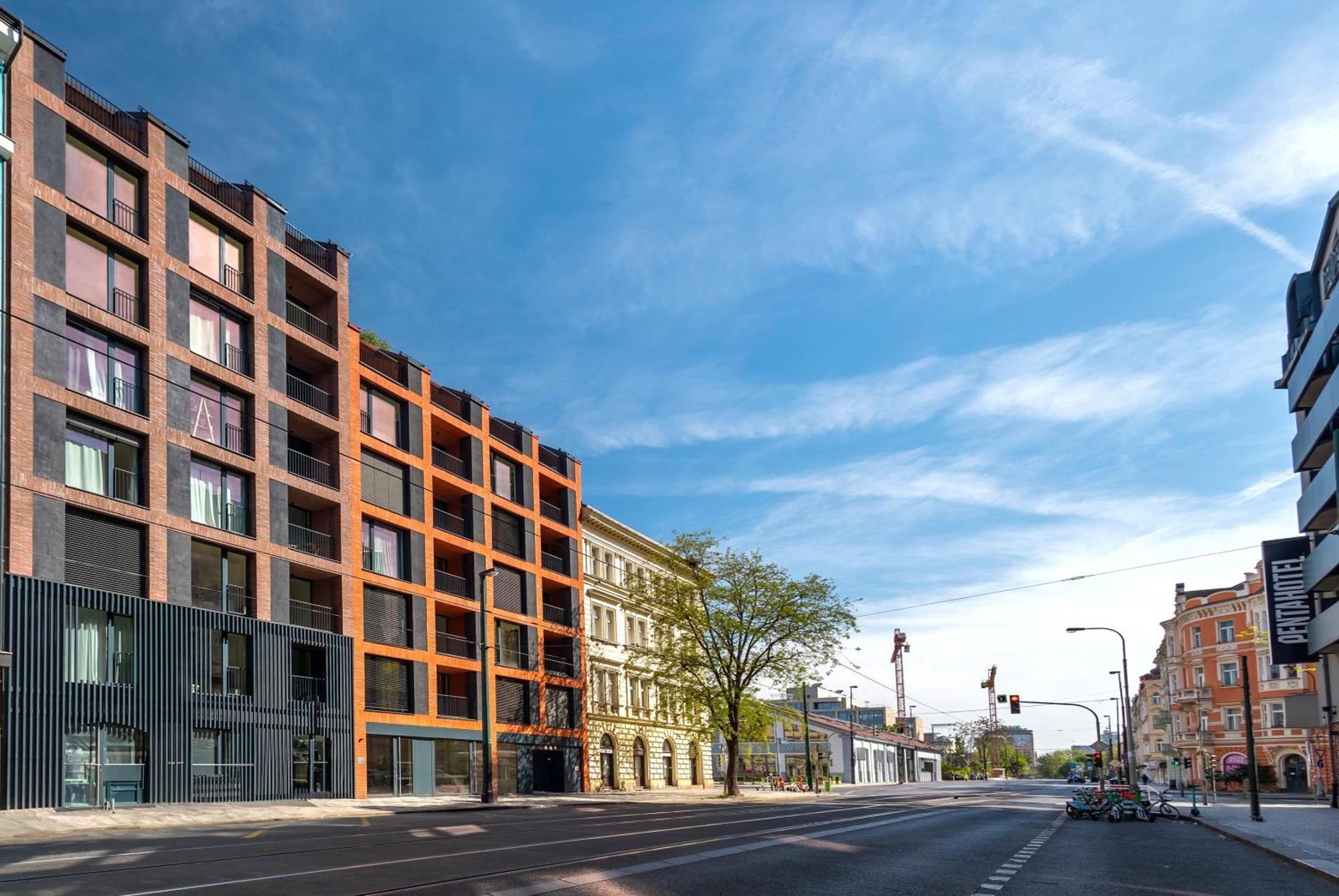 Stylish - Free Parking, Cinema, By Gravity Prag