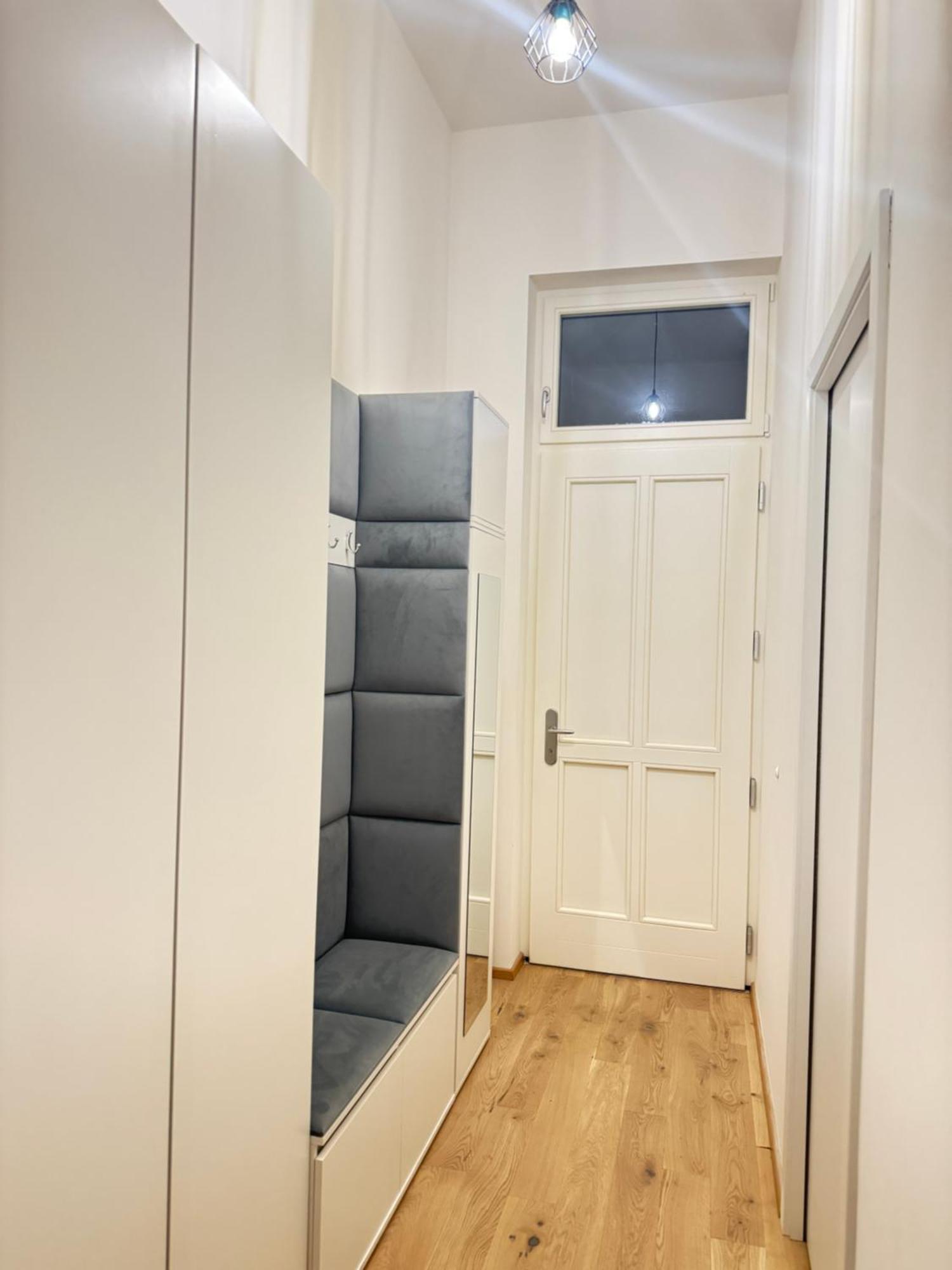 Free Parking - Cozy Near Vysehrad Railway Bridge * Prague