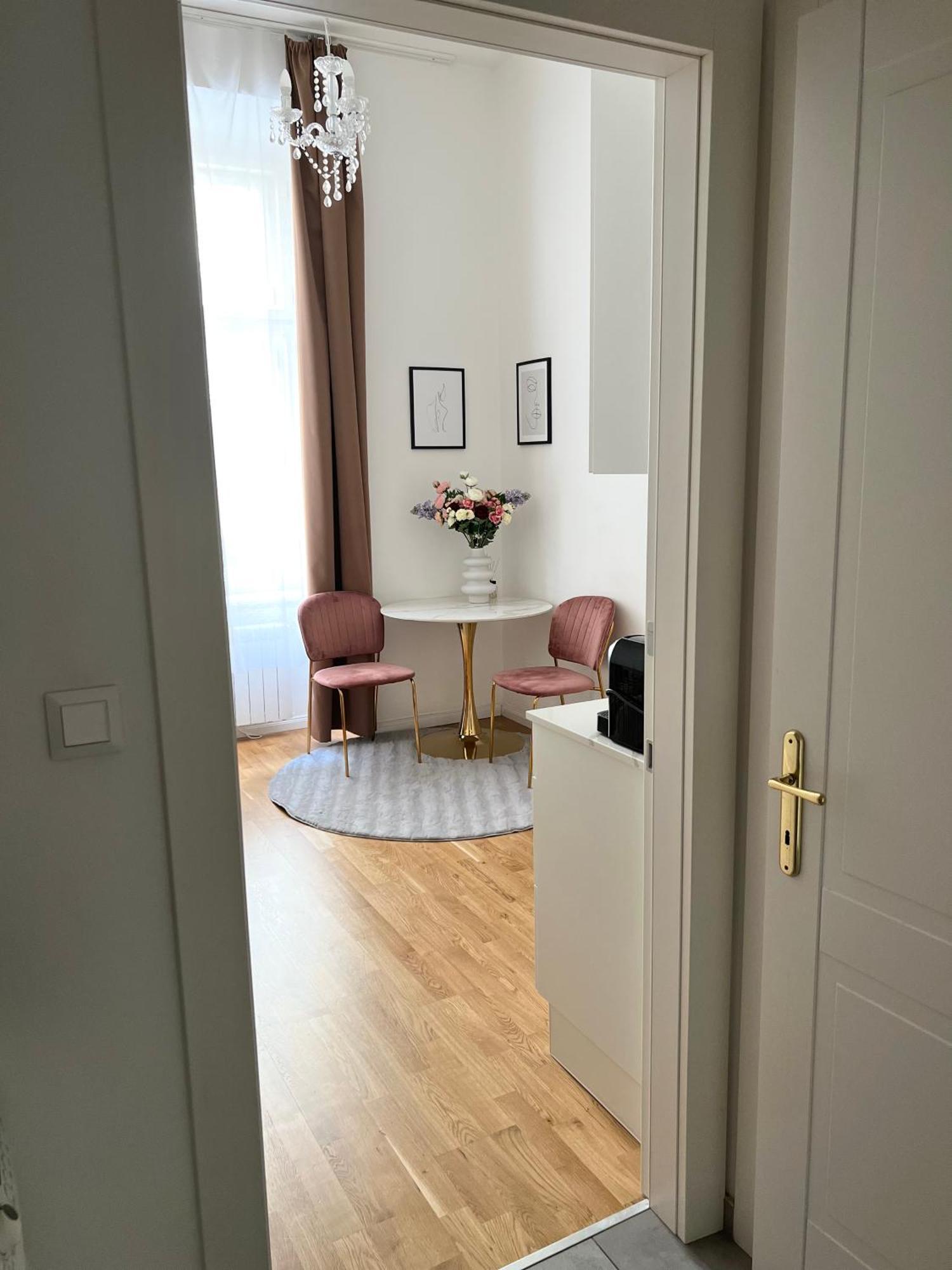 Angeloroma Deluxe Apartment Prag