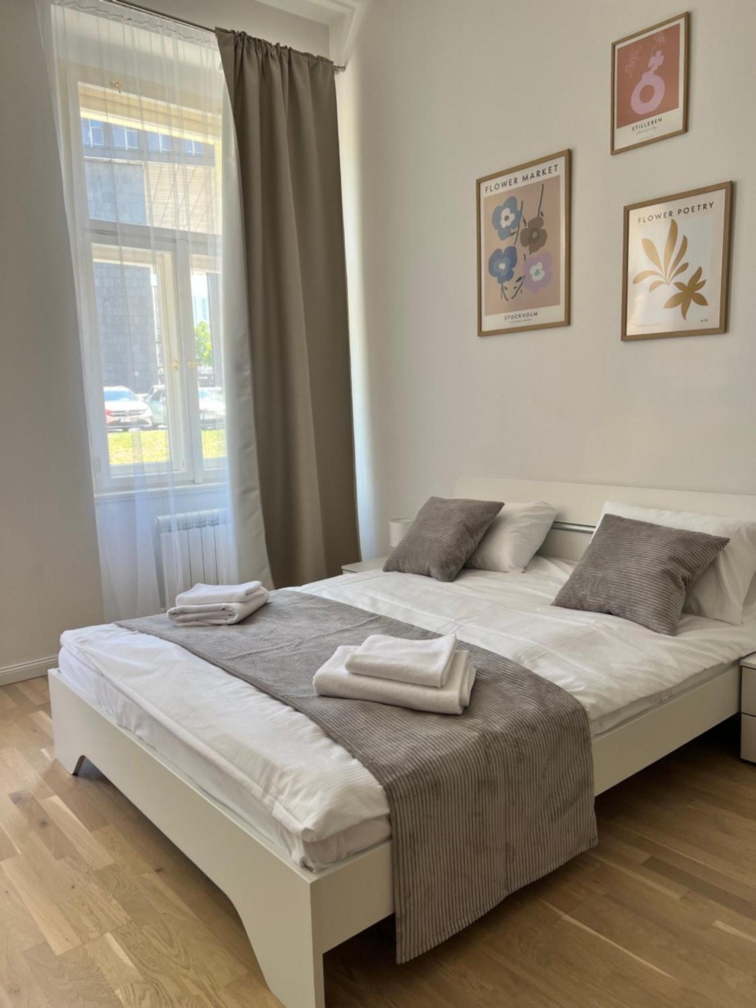 The Best Apartment *