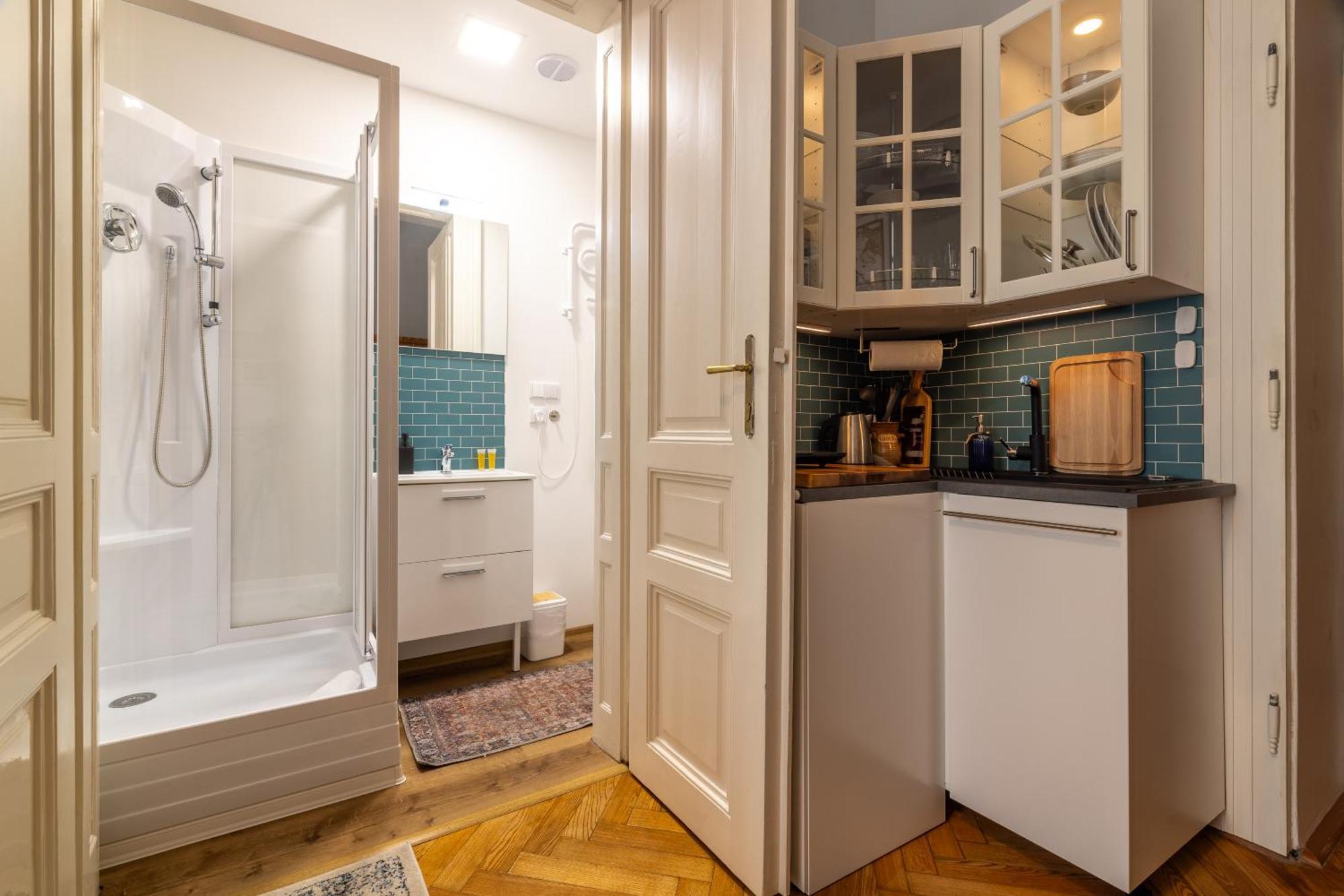 Cozy Close To Old Town Square
