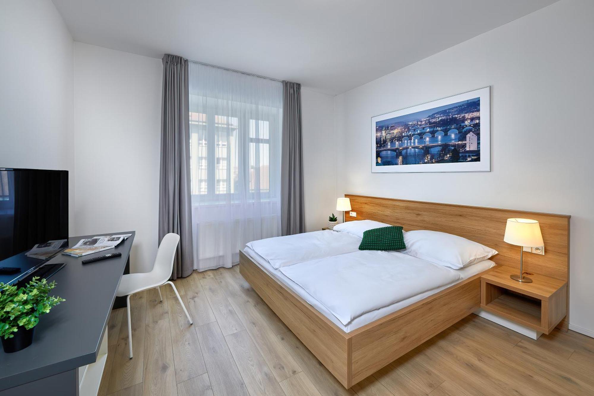 Apartment Downtown Belohorska