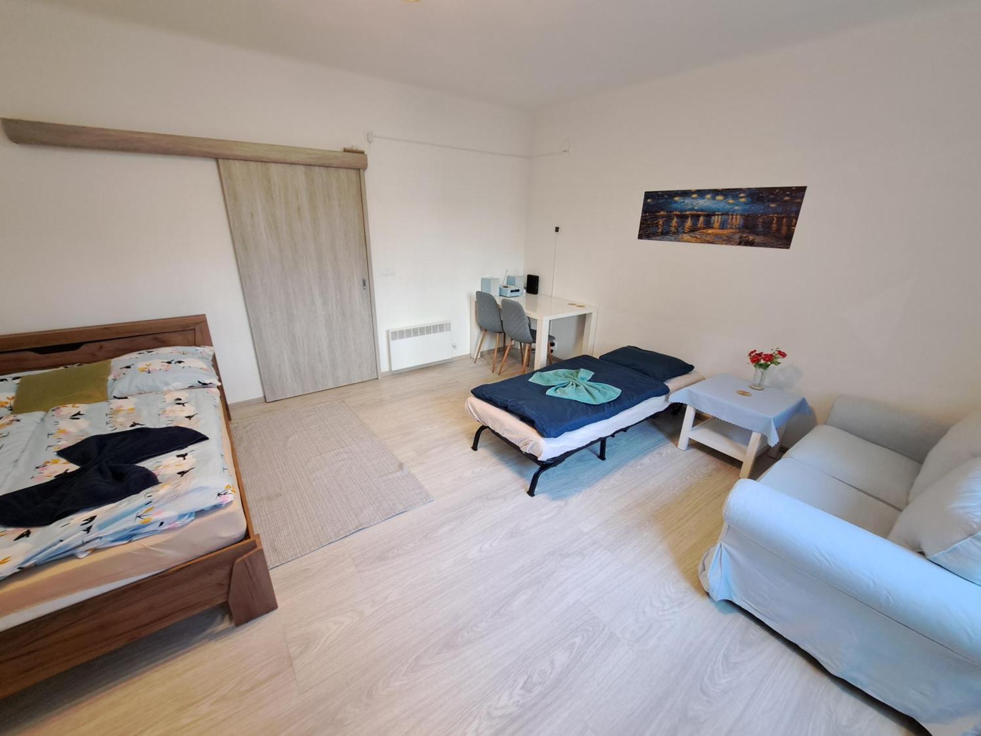 Flat Near The Vysehrad Castle Apartment *