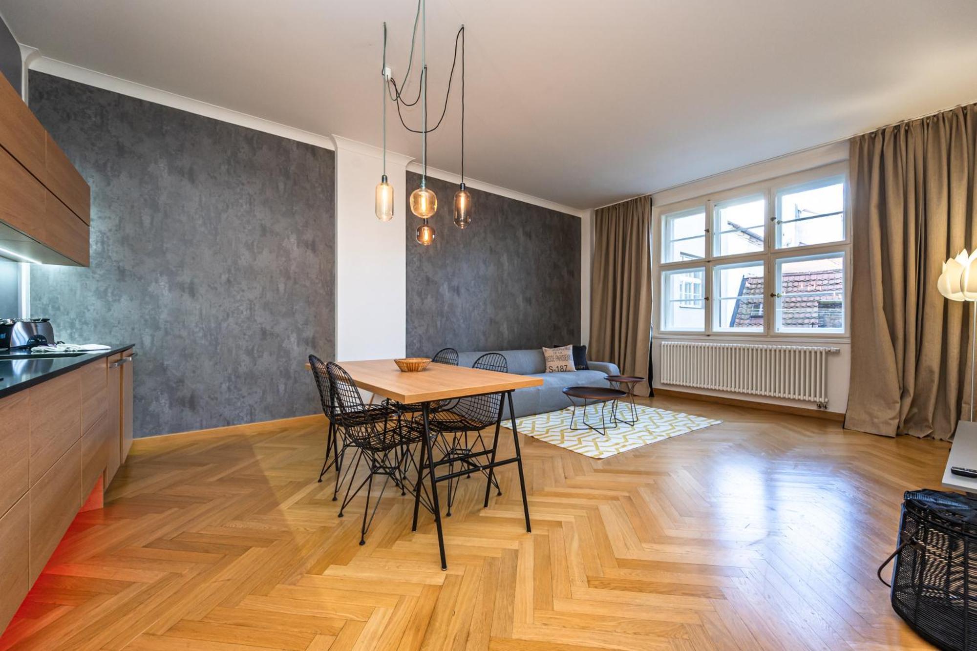 Wishlist Residences - Karlin Free Parking