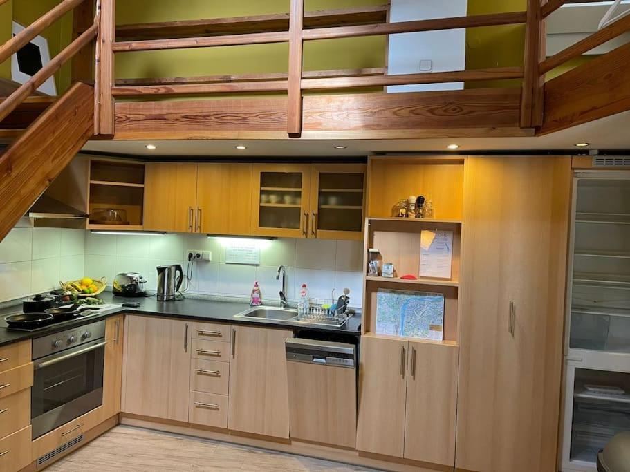 Apartment Cozygem Apt 2 Mins Walk Charles Bridge *
