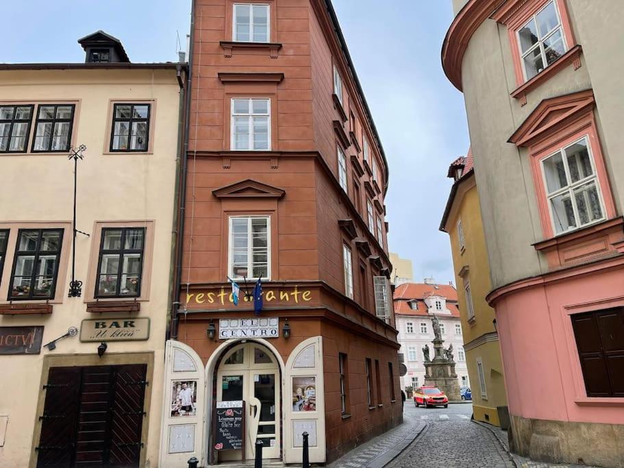 Cozygem Apt 2 Mins Walk Charles Bridge Apartment Prag