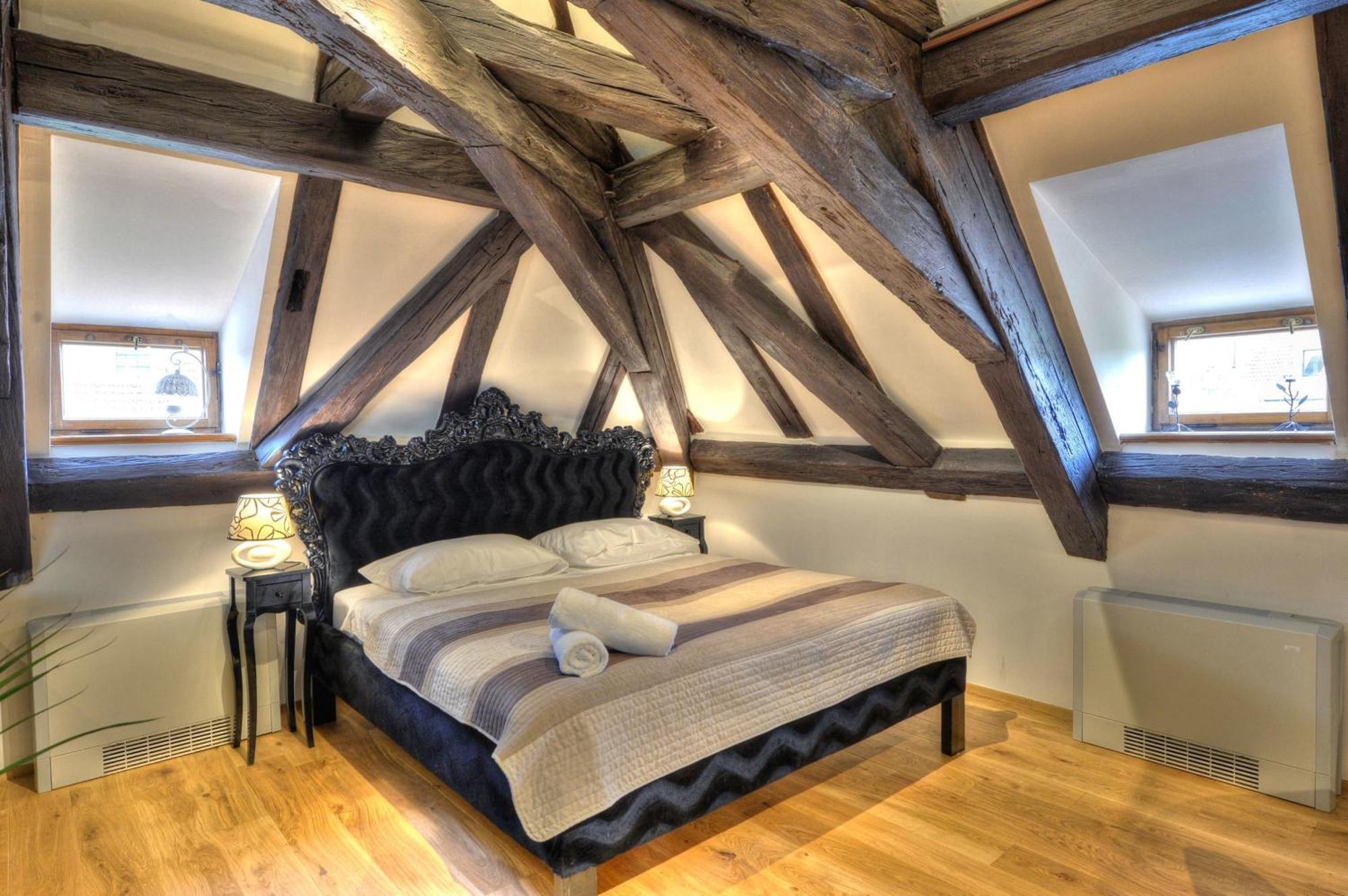 Old Town Boutique Apartment