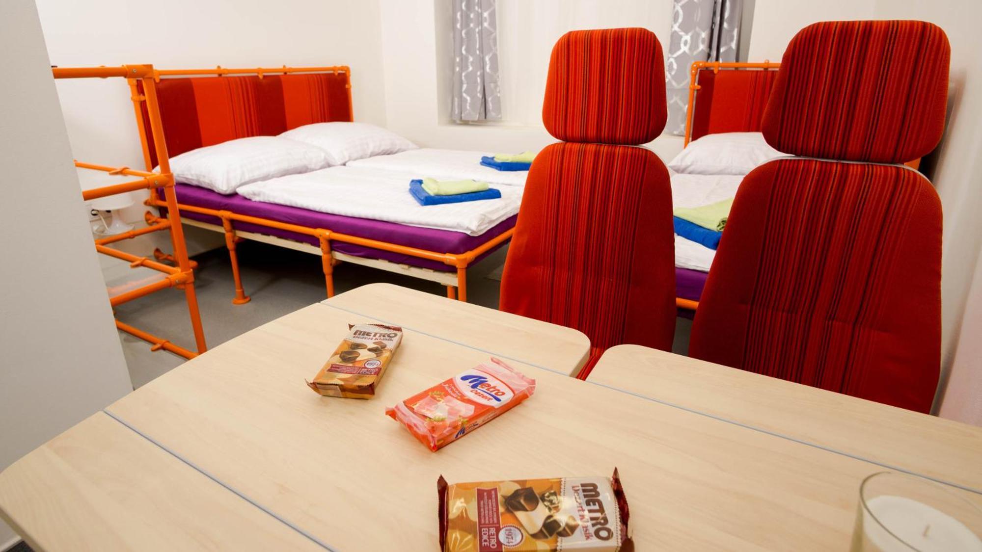 Metro By Main Train And Bus Station Apartment *
