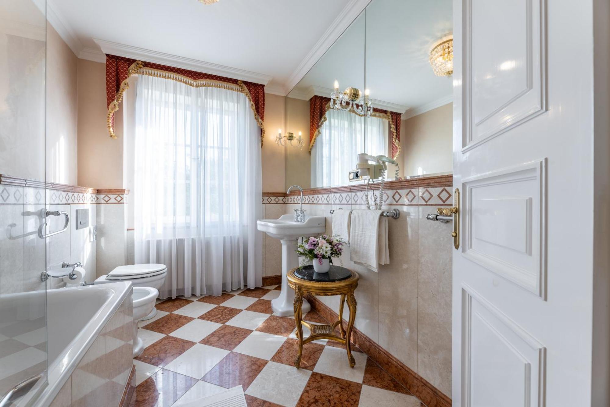 Aparthotel Nosticova *