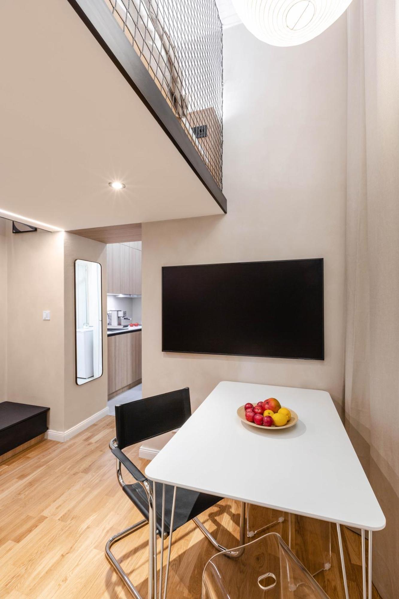 Turnkey I Charles Square Apartment *