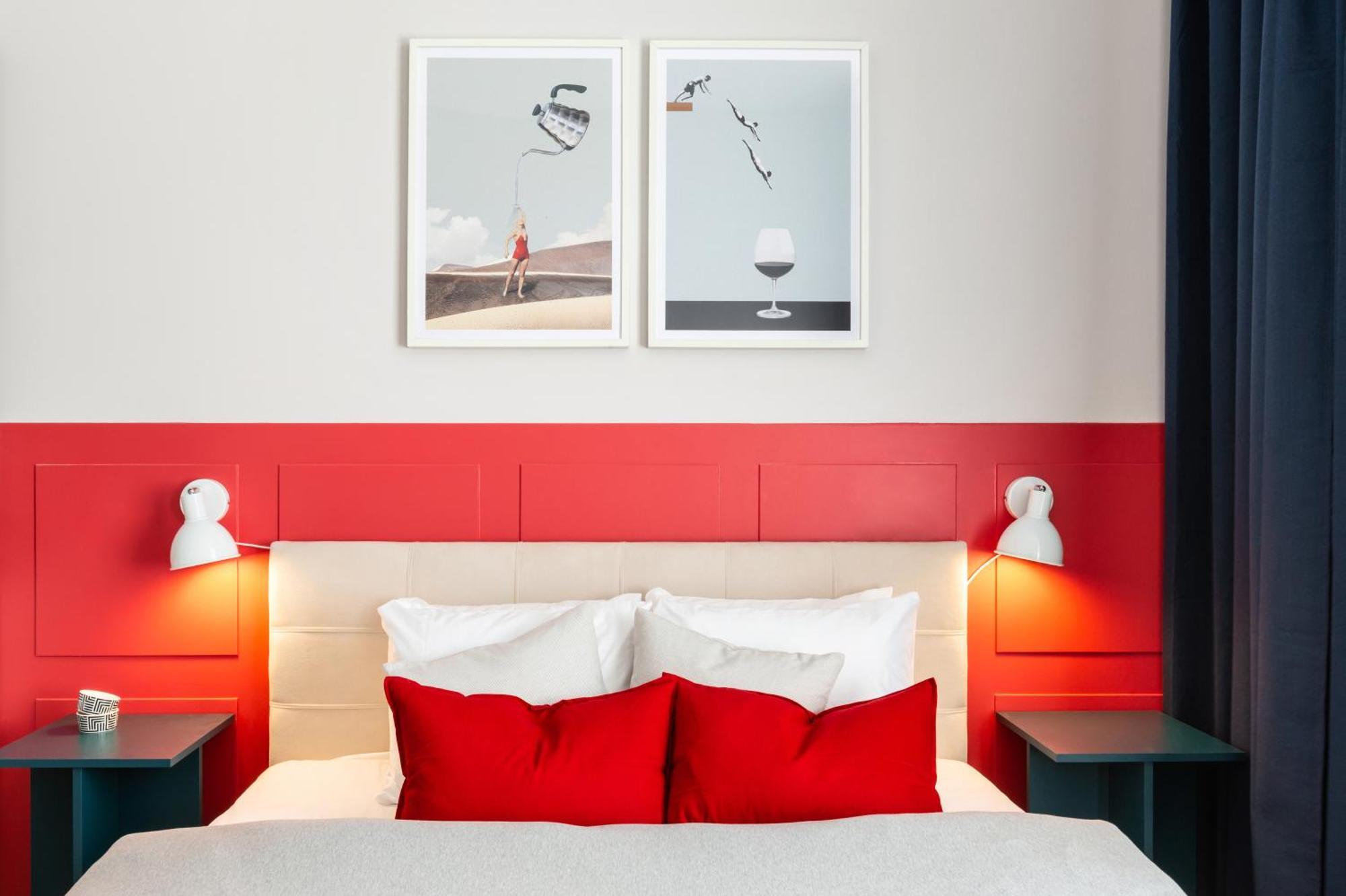 Turnkey I Charles Square Apartment