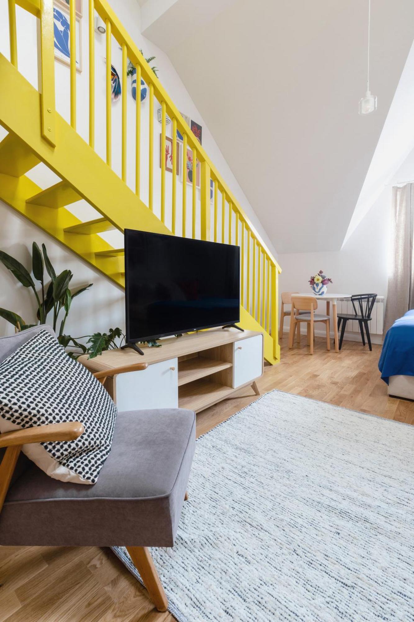 Turnkey I Charles Square Apartment *