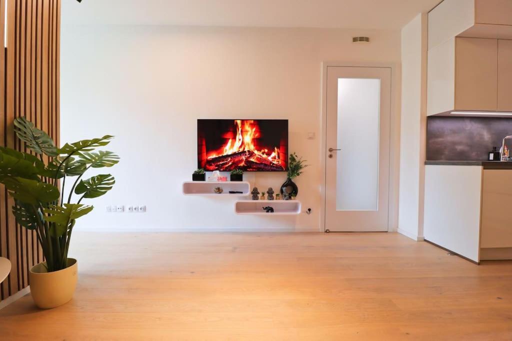 Apartment The Peony In Smichov, 5