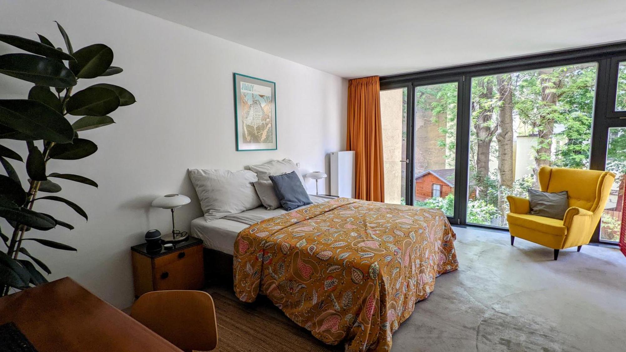 Romantic And Atypical In Prague's Montmartre Apartment