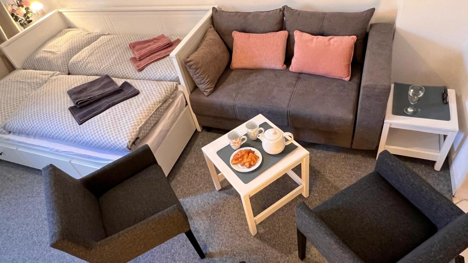 Castle Garden Apartment Prag