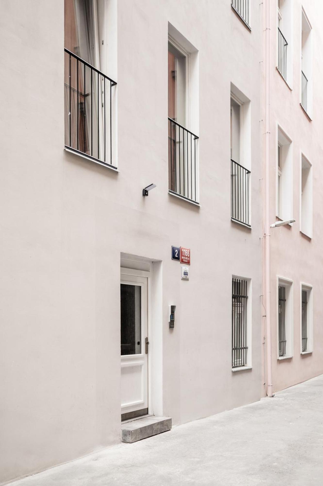 Millennium Hideaway Apartment *