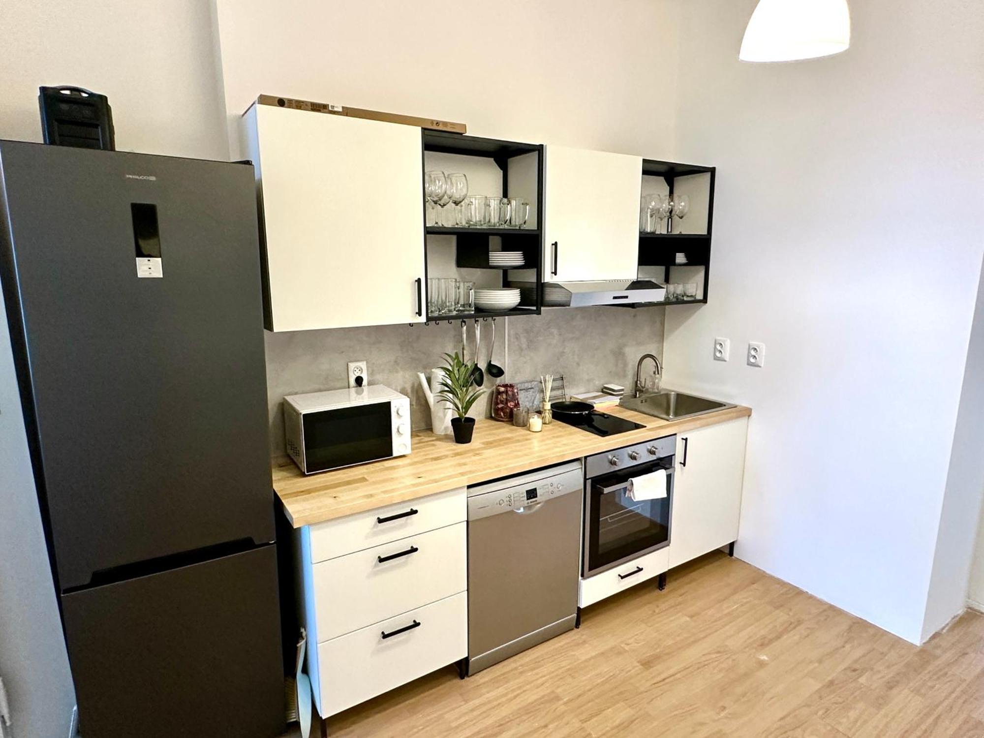 Apartmán Location In Prague! 4 Bedrooms And Super Host! *