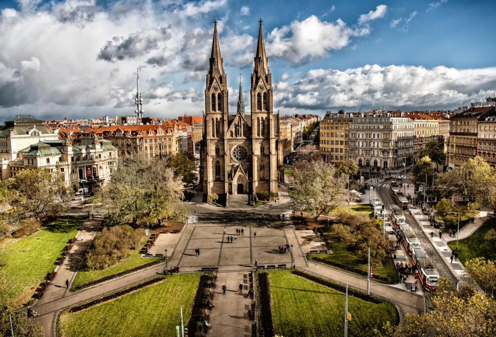 Location In Prague! 4 Bedrooms And Super Host! *