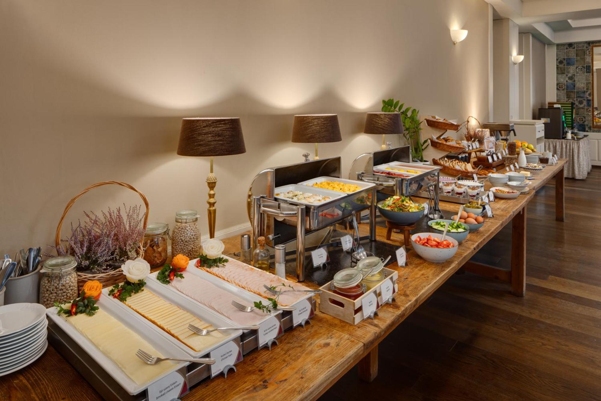 Carol Hotel Prague