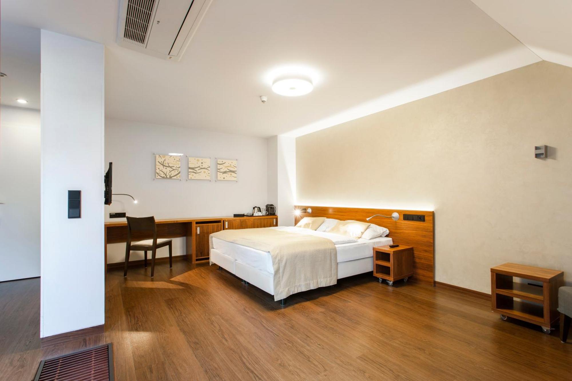 Carol Hotel Prague