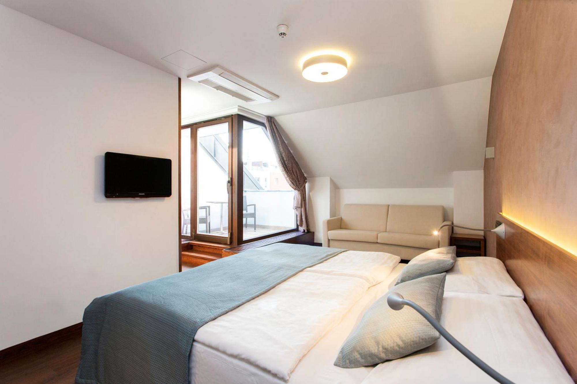 Hotel Carol Prague