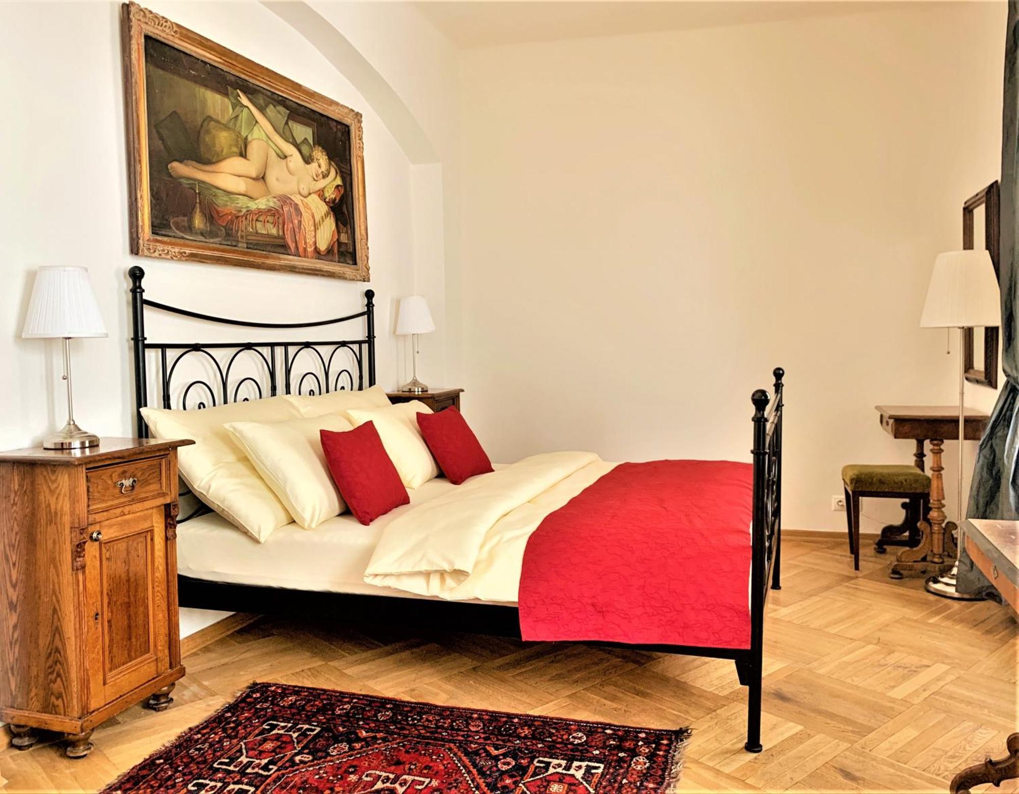 Small Luxury Palace Hotel
