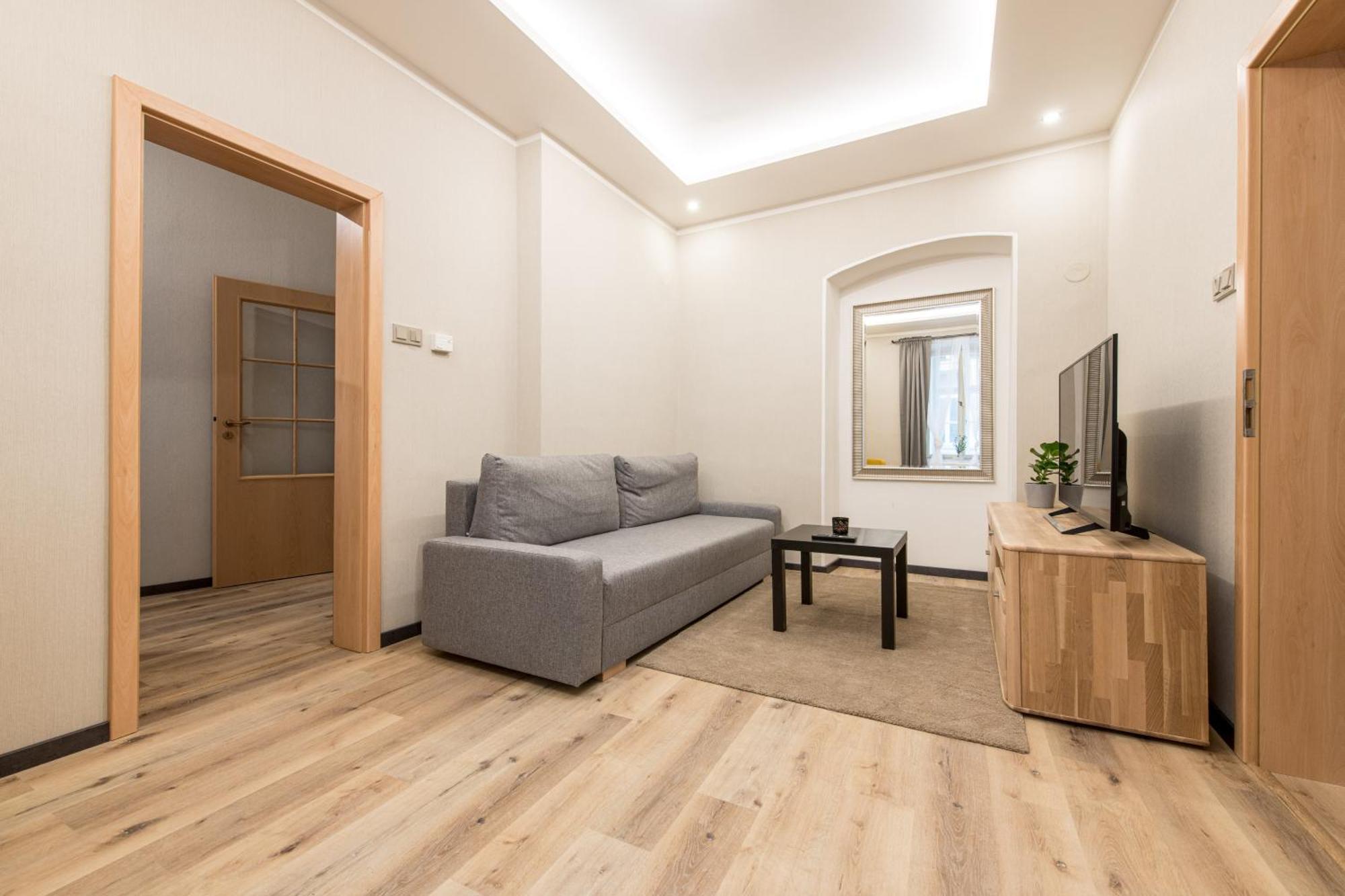 Locals Monastery Apartment