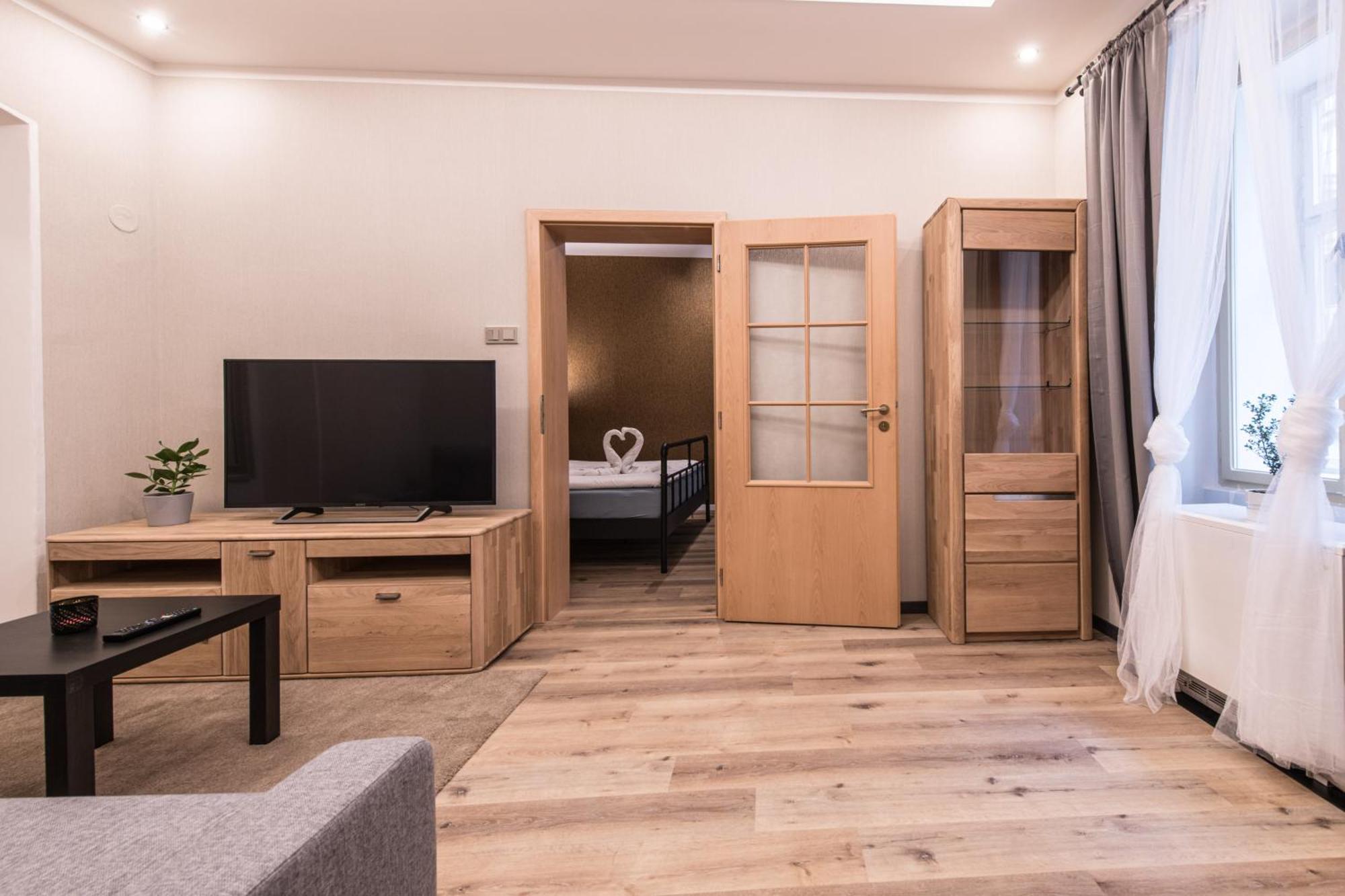 Locals Monastery Apartment