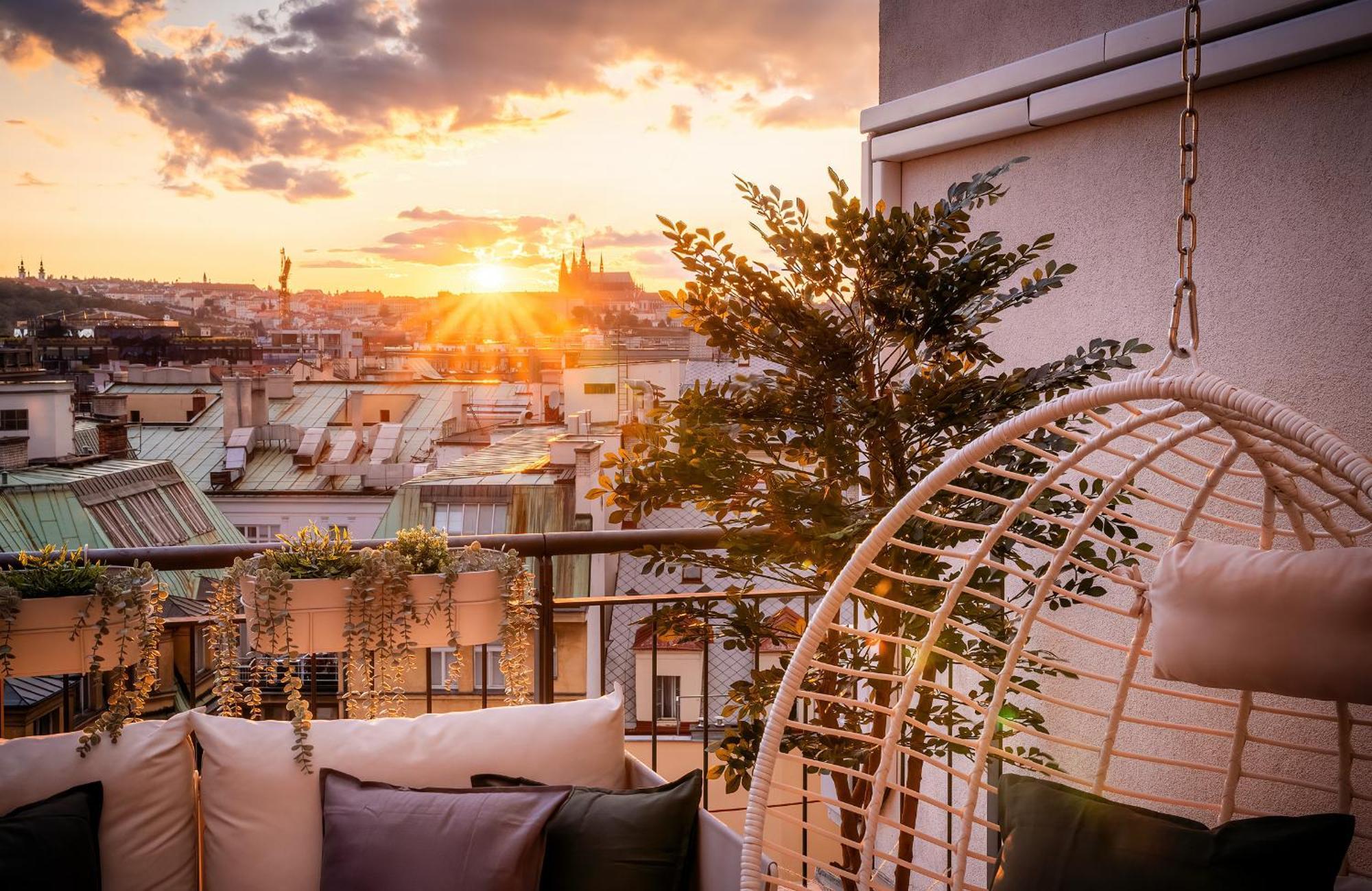 A/c Lux Rooftop 6br+3.5bath Wenceslas Square