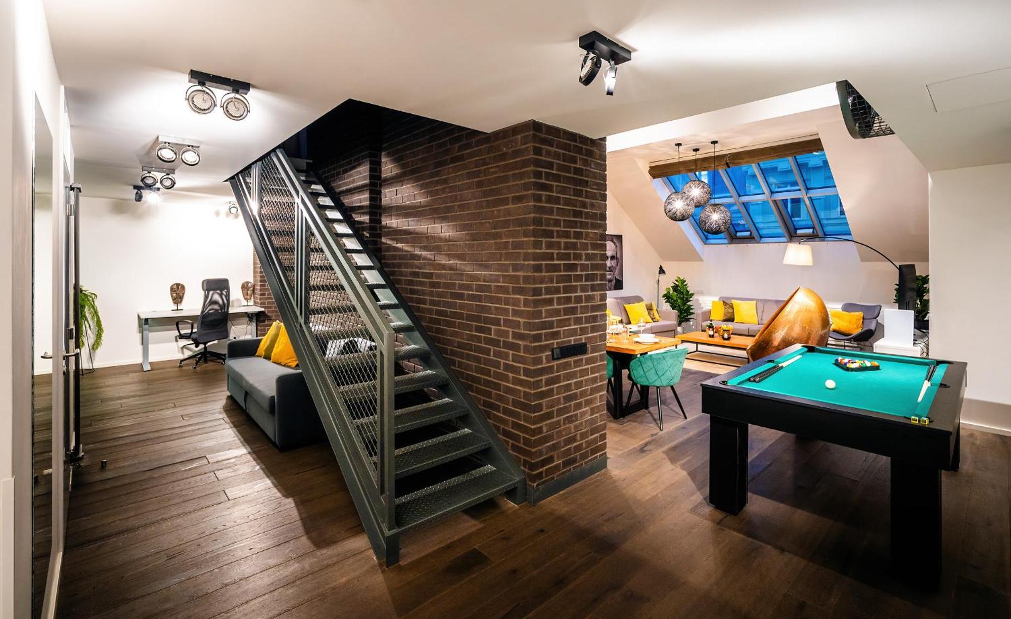 5br+2bath Old Town Loft Luxe Brickhouse, A/c