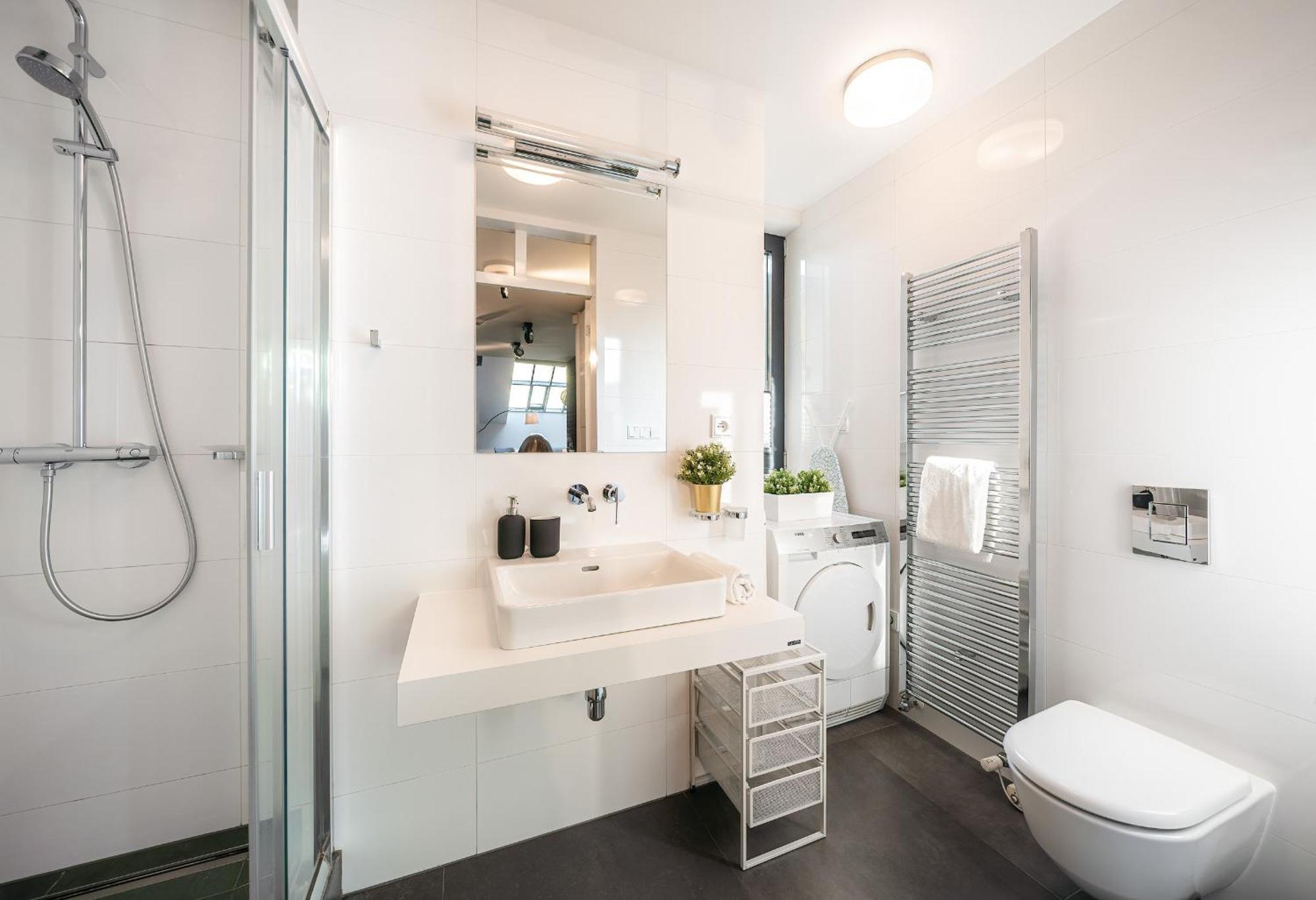 5br+2bath Old Town Loft Luxe Brickhouse, A/c *