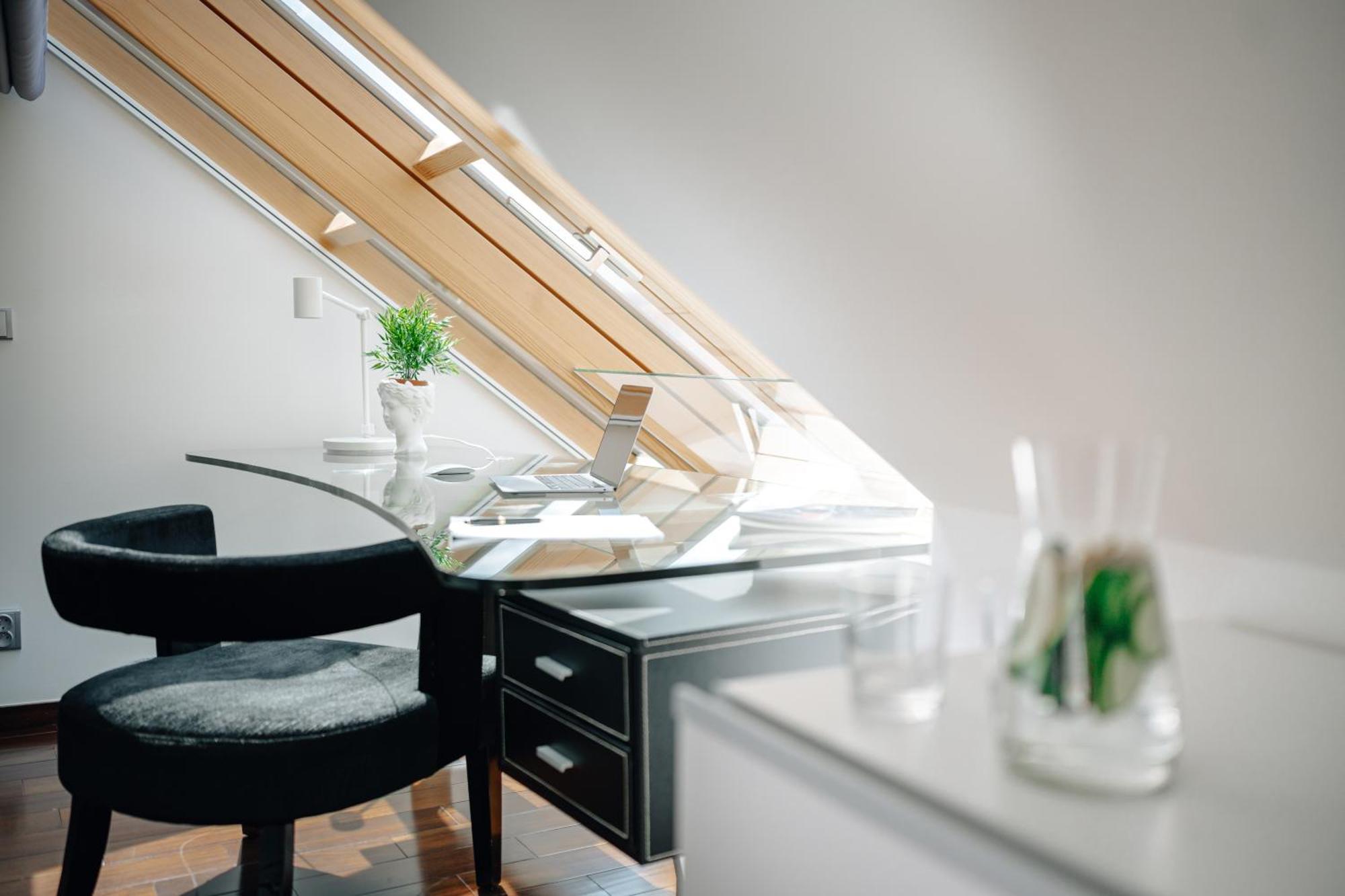 View Luxury With Foosball & Xbox - In Centre * Prag