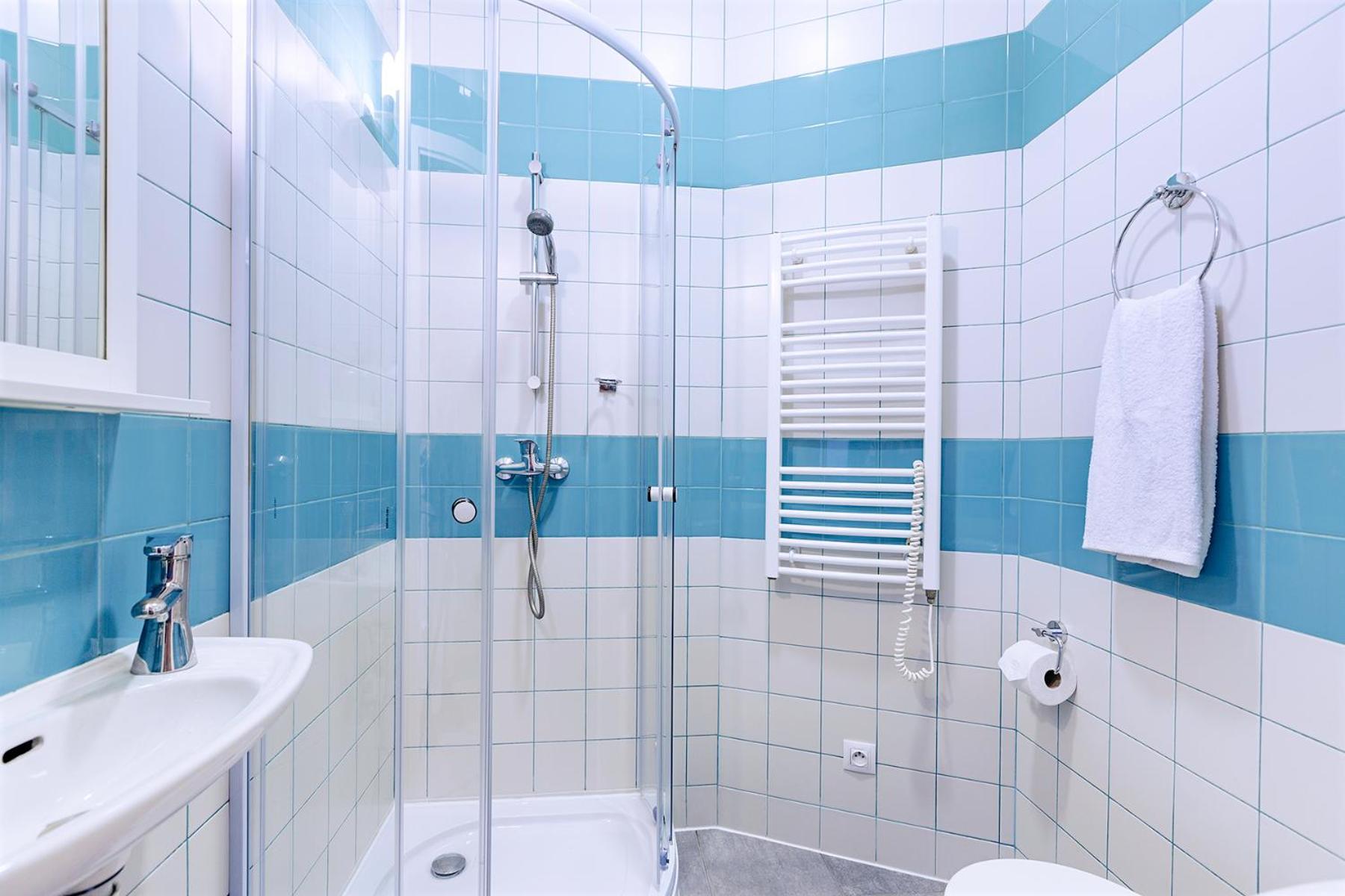 Charming In Historic Old Town Apartment *