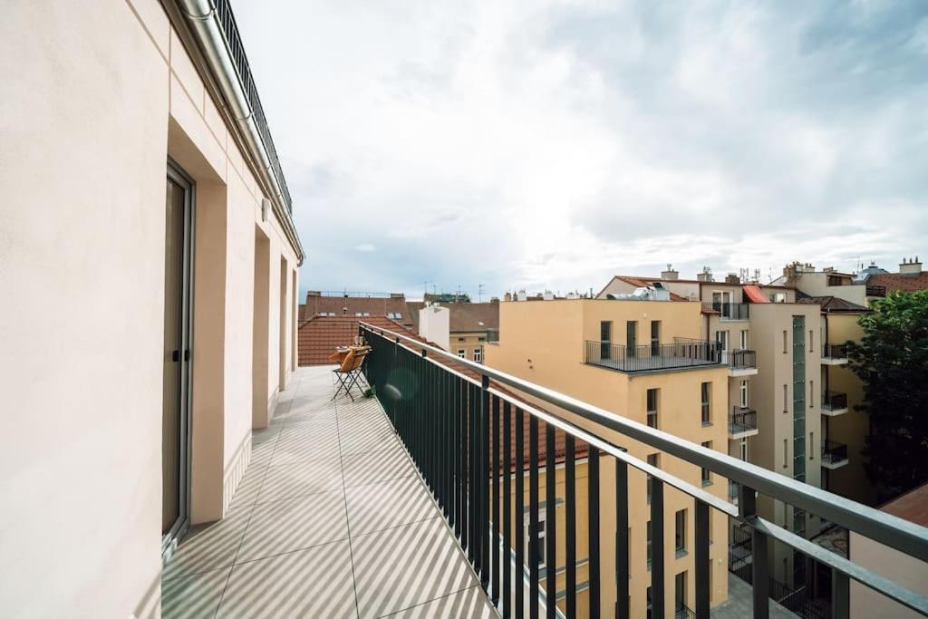Cavallo Penthouse Xl Balcony City Center Lägenhet