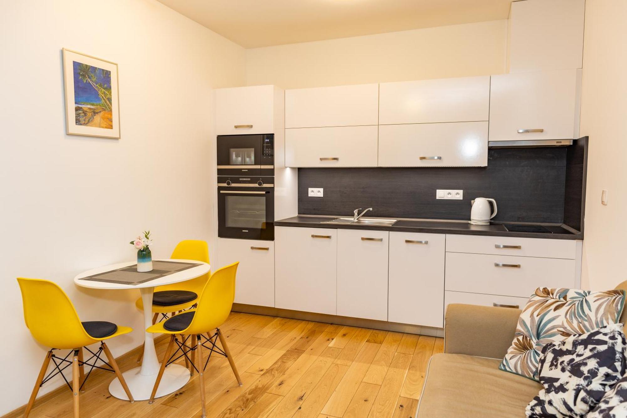 Lovely Apartment, Free Parking 1,55 Hight Lejlighed