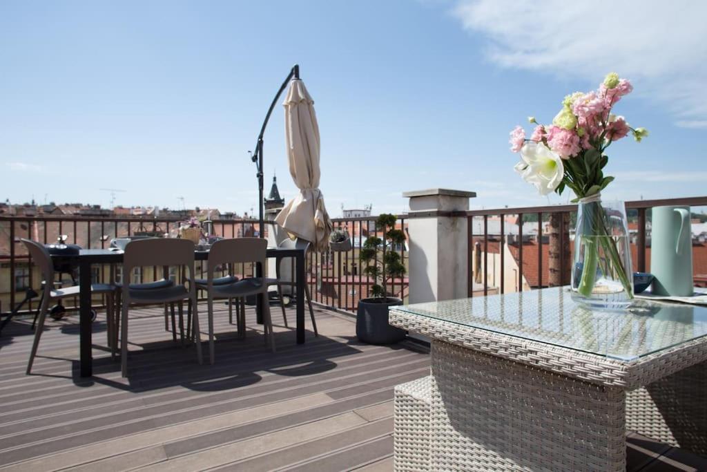 Unique City Centre Duplex, Castle View, Roof Top Terrace * Prag