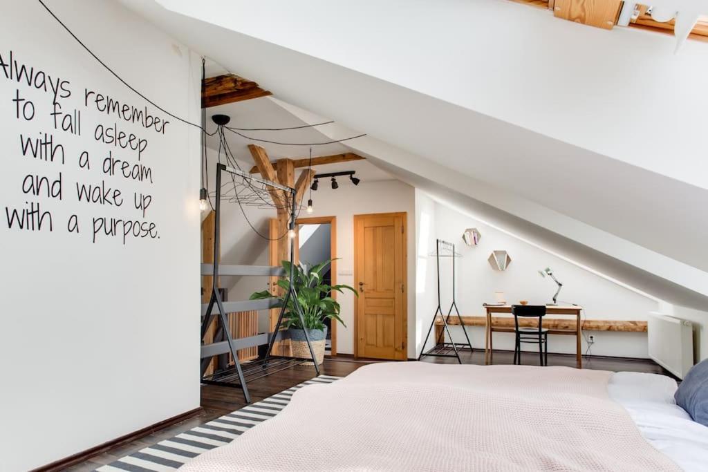 Apartment Unique City Centre Duplex, Castle View, Roof Top Terrace Prag