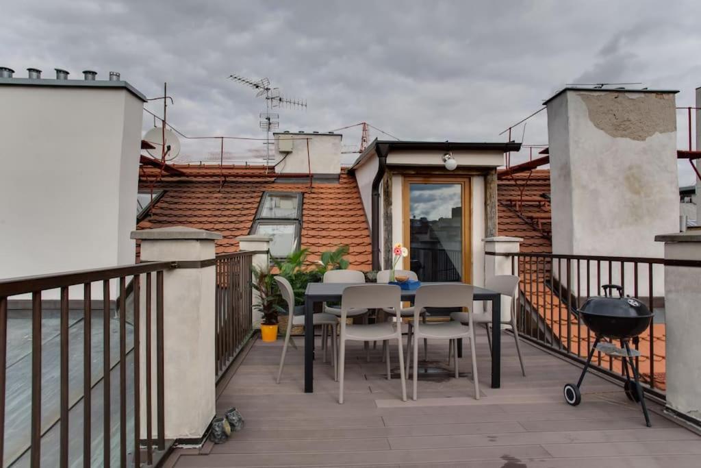 Unique City Centre Duplex, Castle View, Roof Top Terrace