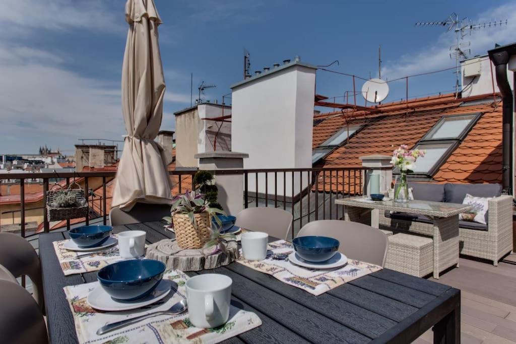 Unique City Centre Duplex, Castle View, Roof Top Terrace *