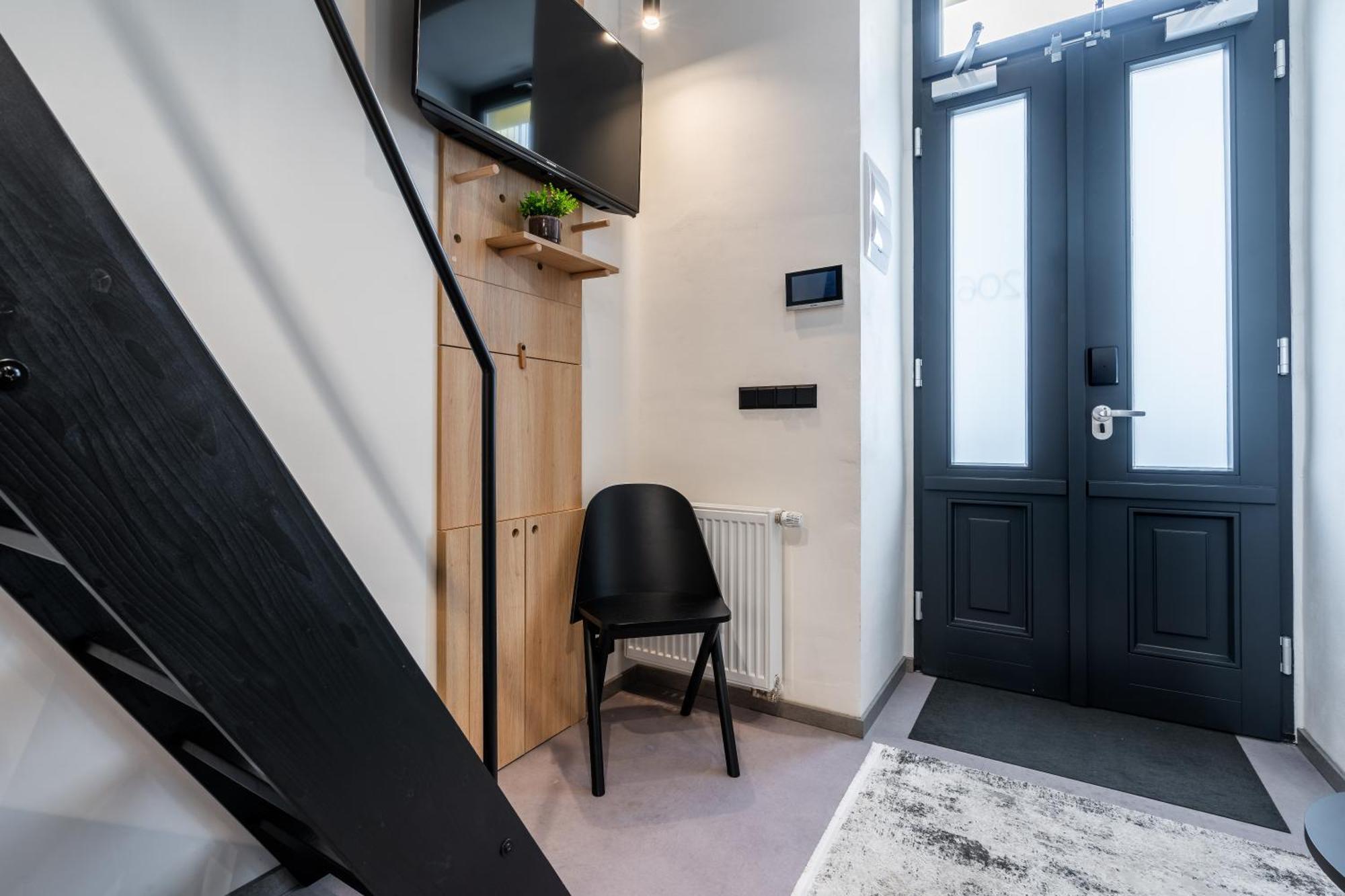 Aparthotel Honest Karlin *