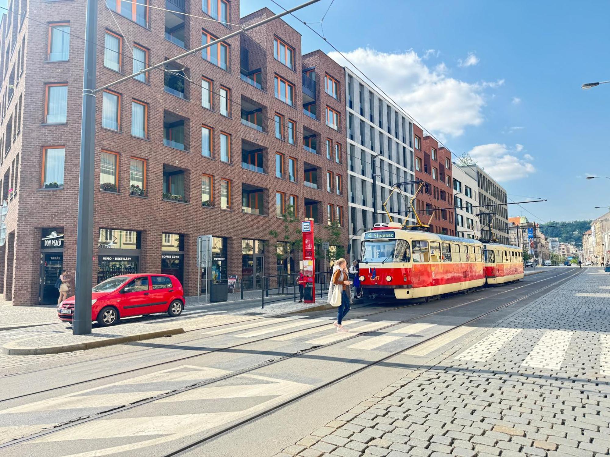 Free Parking - Cozy Near Vysehrad Railway Bridge Apartment Prague