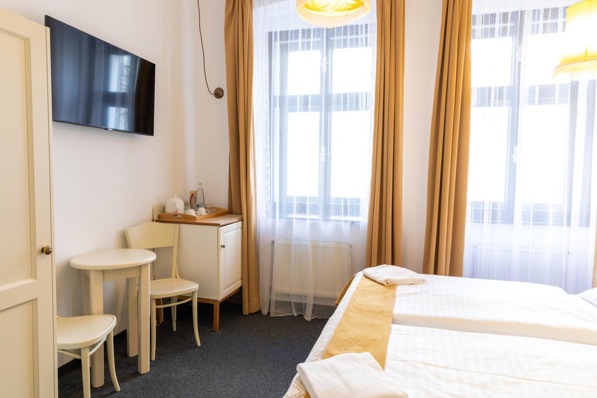 Hostel Sir Toby's Midtown Praha