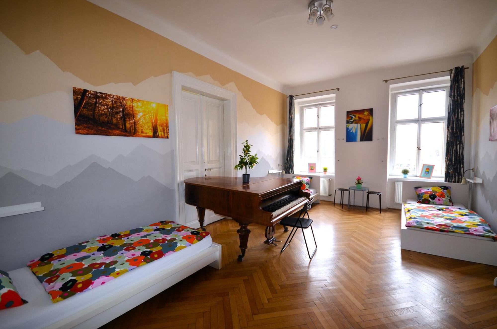 Hostel Travel&joy Backpackers