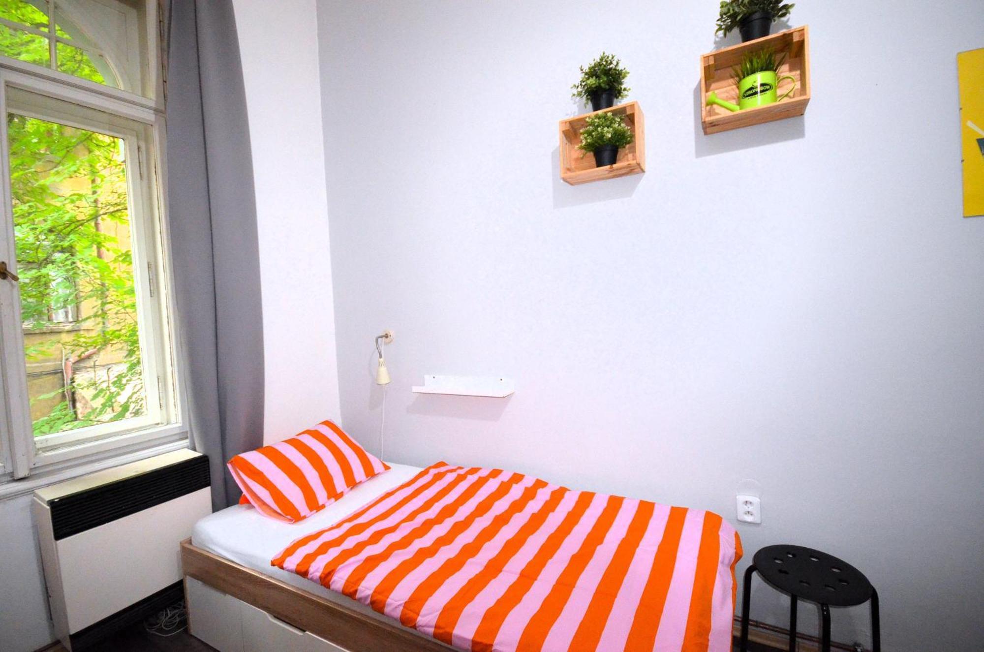 Hostel Travel&joy Backpackers *