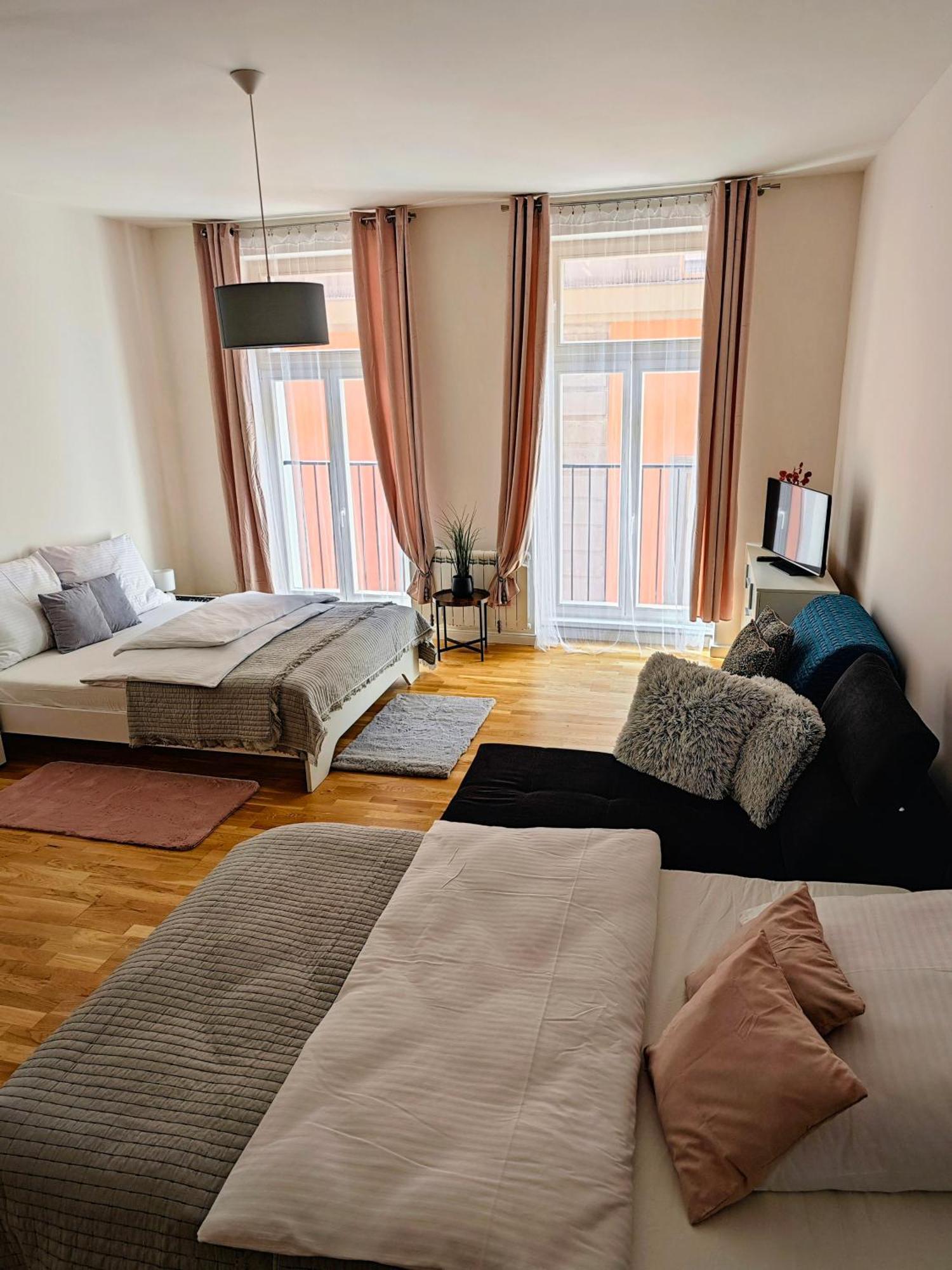 Apartment Gold *
