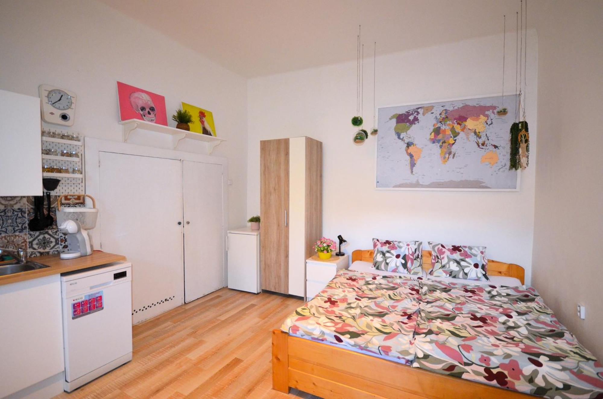 Hostel Travel&joy Backpackers *