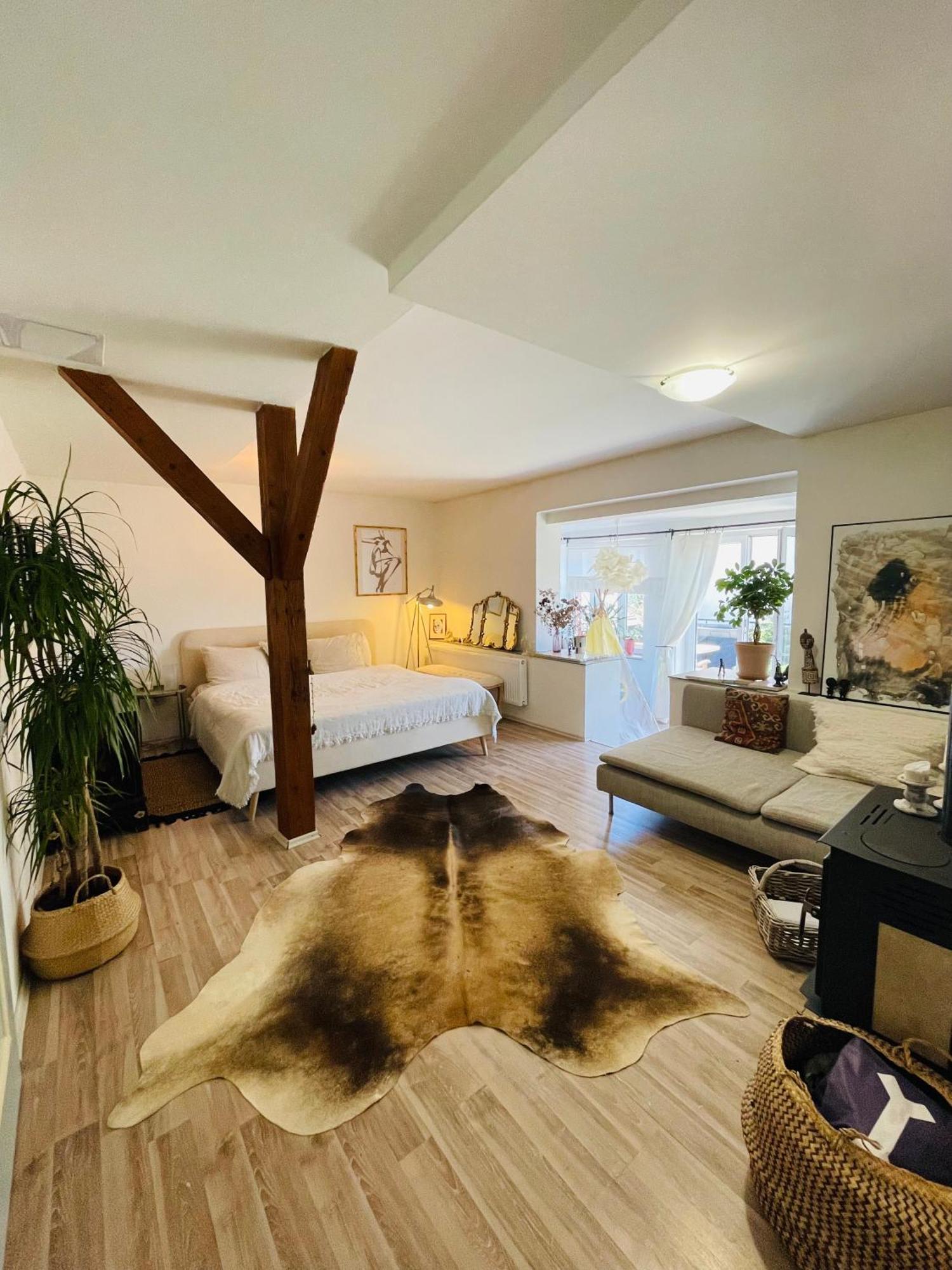 Apartment Flat With Heart And Art Nearby Centre Of The *