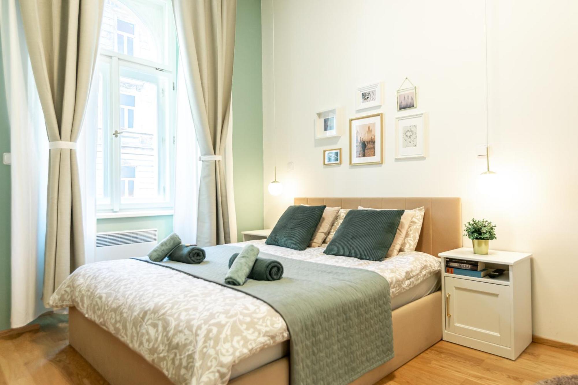 Apartment Modern & Spacious Near The Old Town Prague