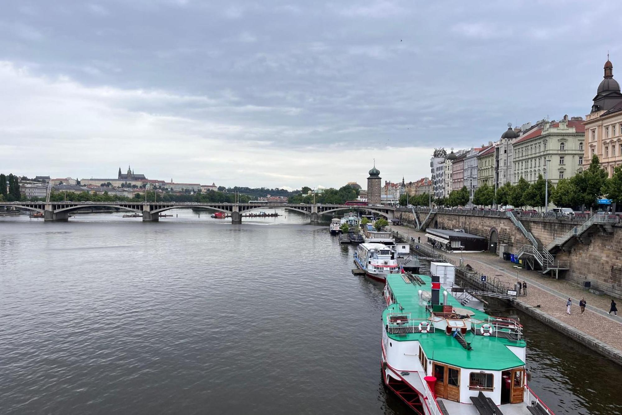 Comfortable And Cosy A Few Steps From Dancing House And Naplavka Dance *