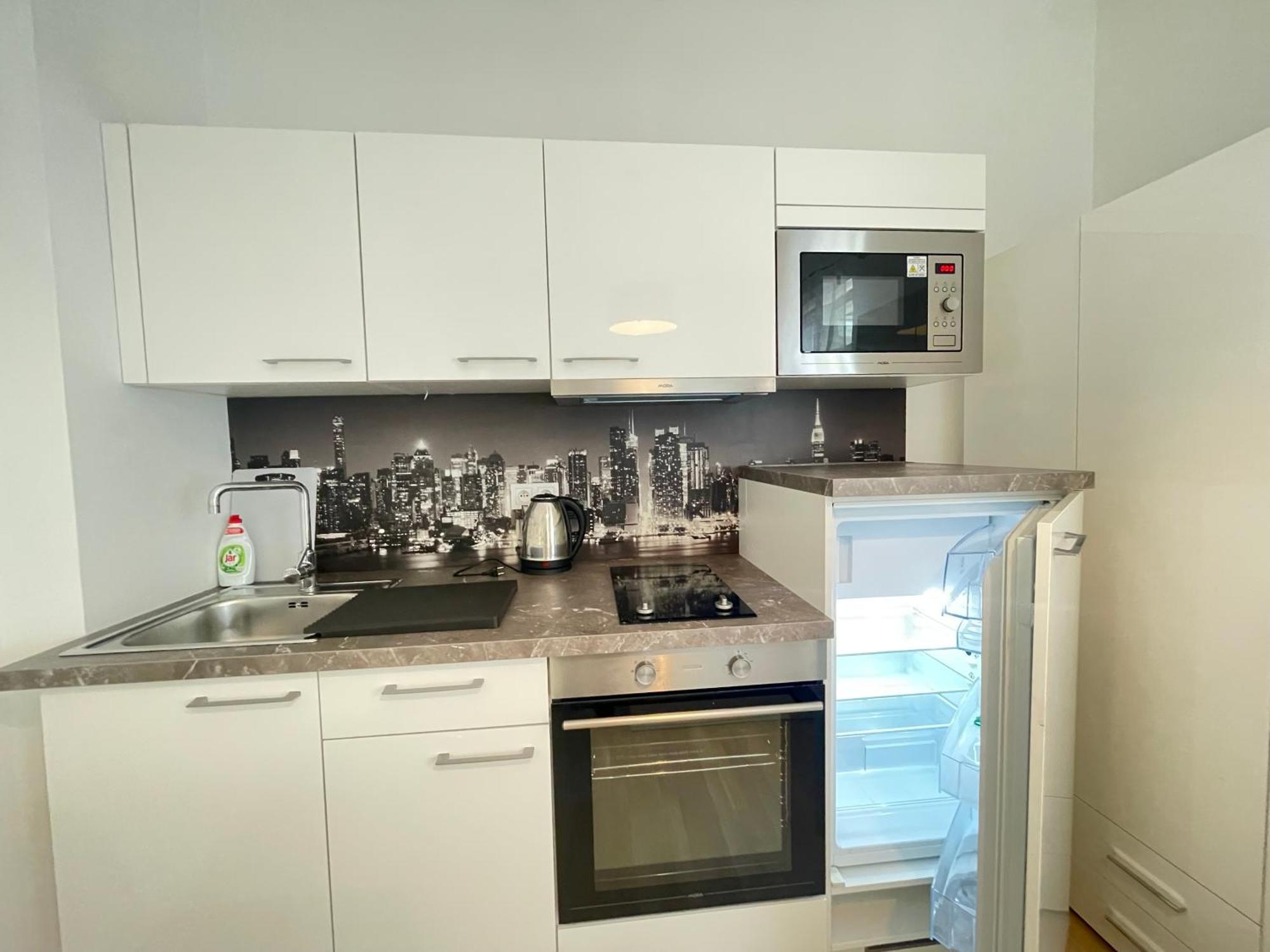 Apartment Wash On Metro 1